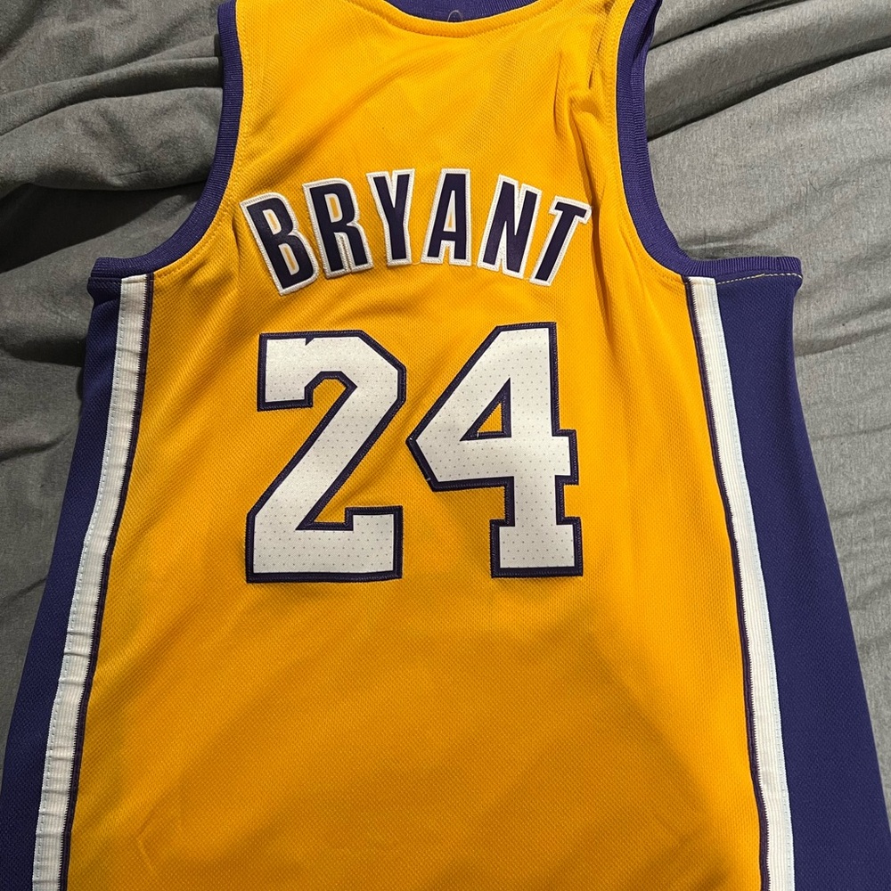 🏀 Kobe Bryant Kids’ Small Jersey - Brand New with Tags | Mitchell & Ness